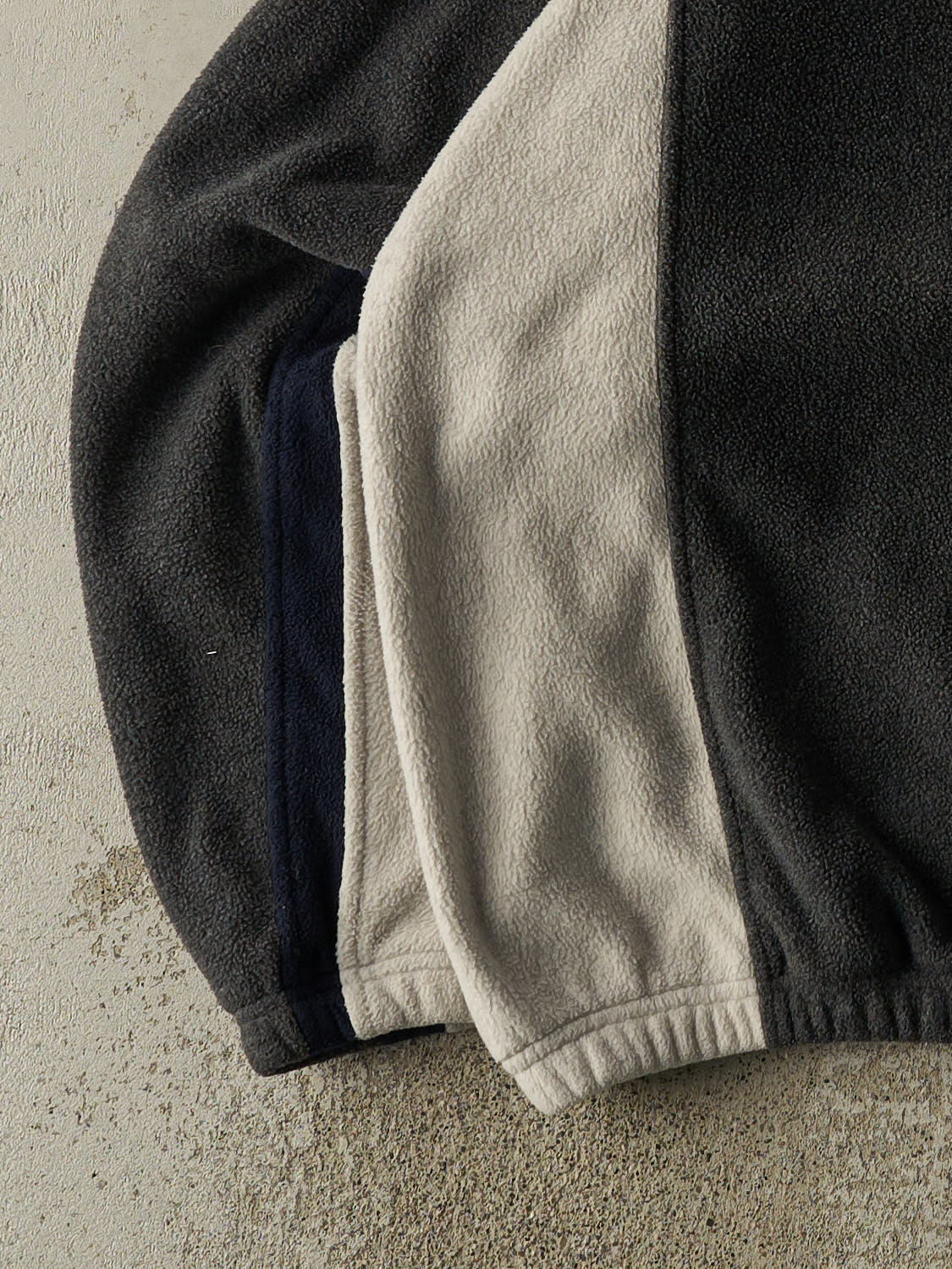 Vintage 90s Charcoal Grey & Beige Embroidered Quarter Zip Fleece (XL/XXL)