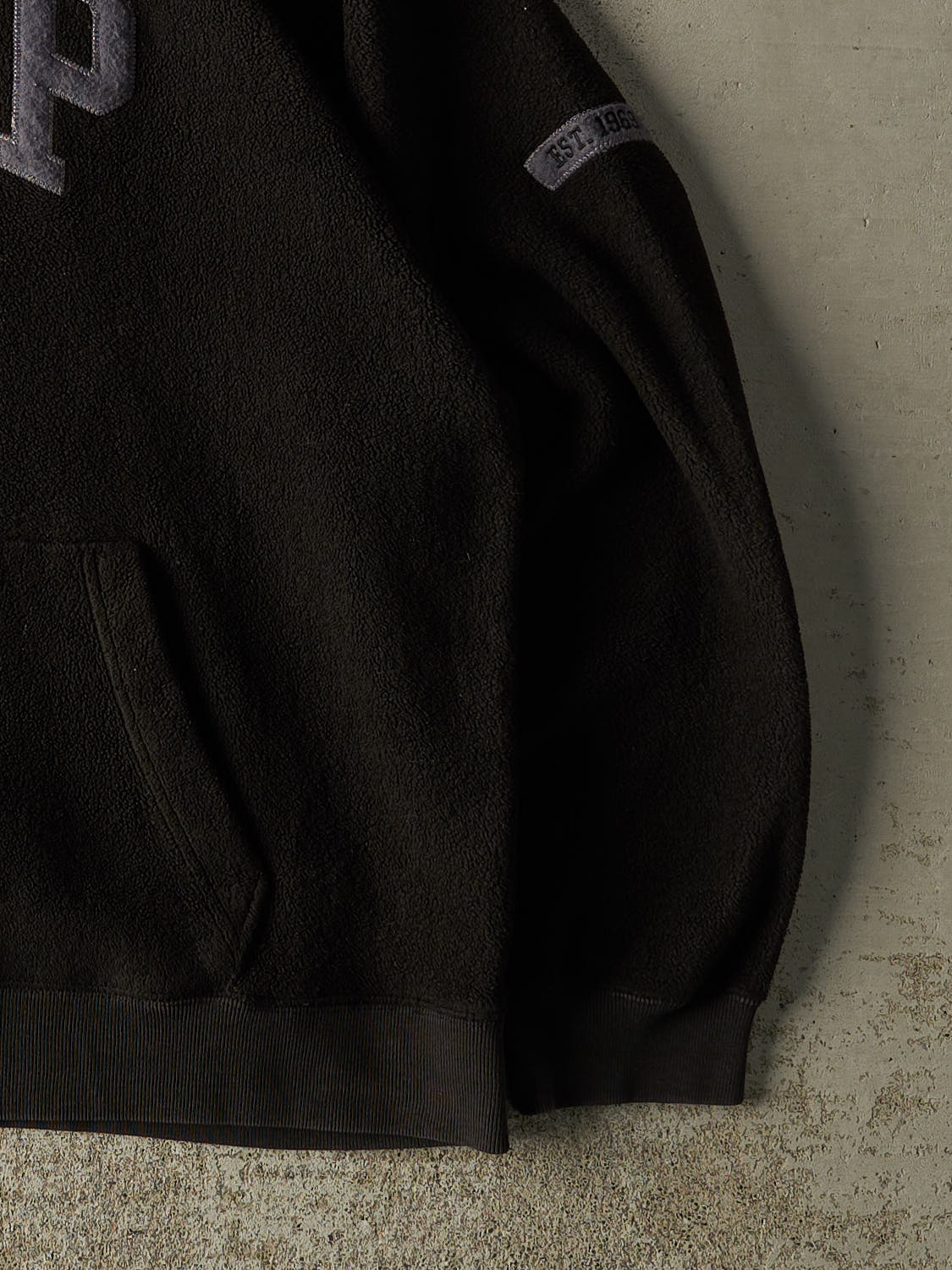 Vintage 90s Black Gap Embroidered Logo Fleece Hoodie (L/XL)