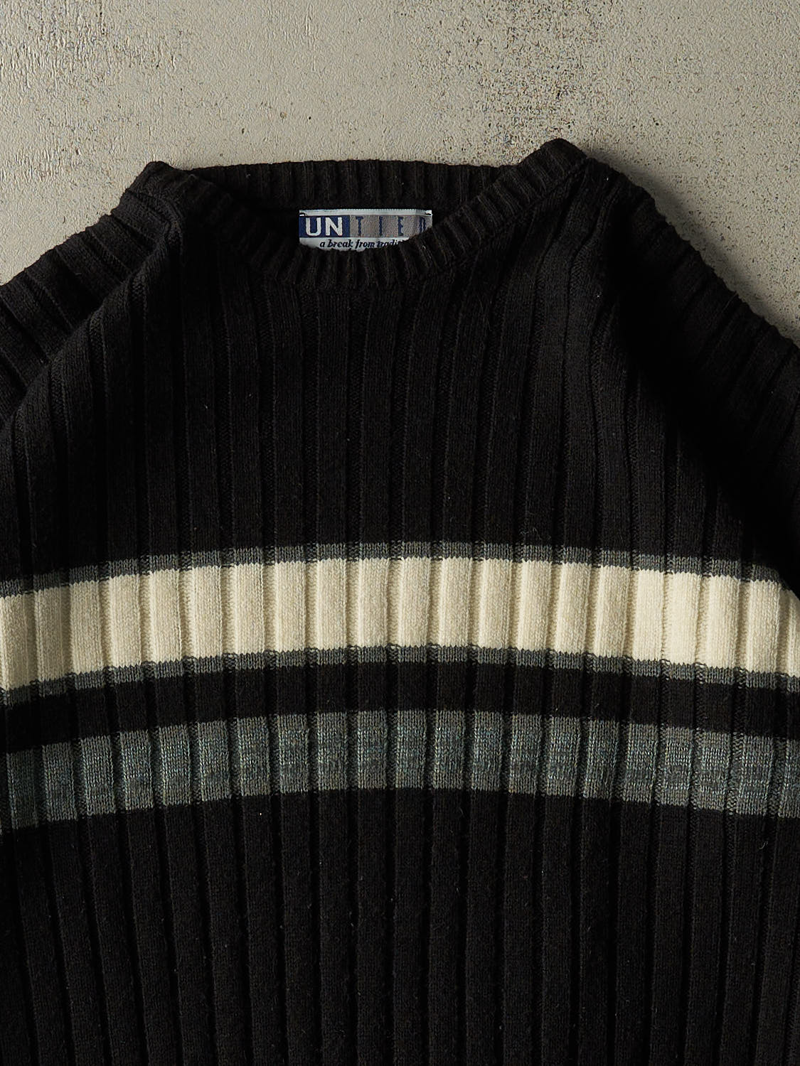 Vintage Y2K Black Striped Knit (L/XL)