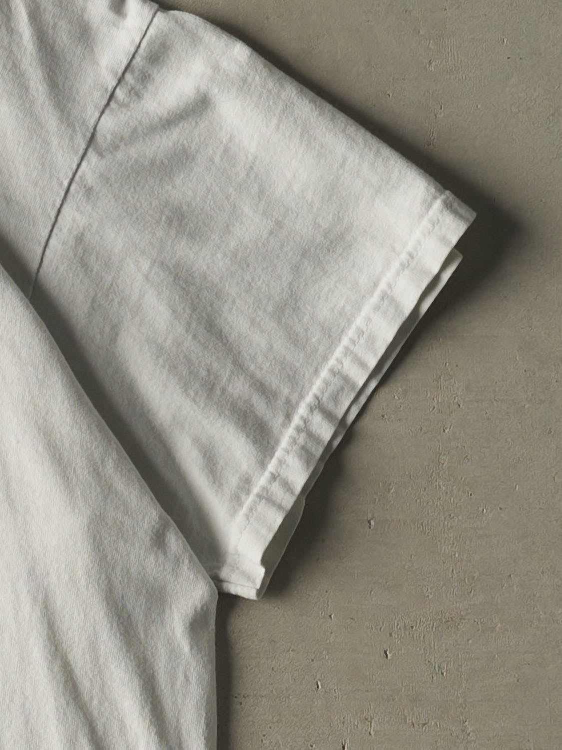 Vintage 93' White "Can't Shut Up" Slogan Tee (L/XL)