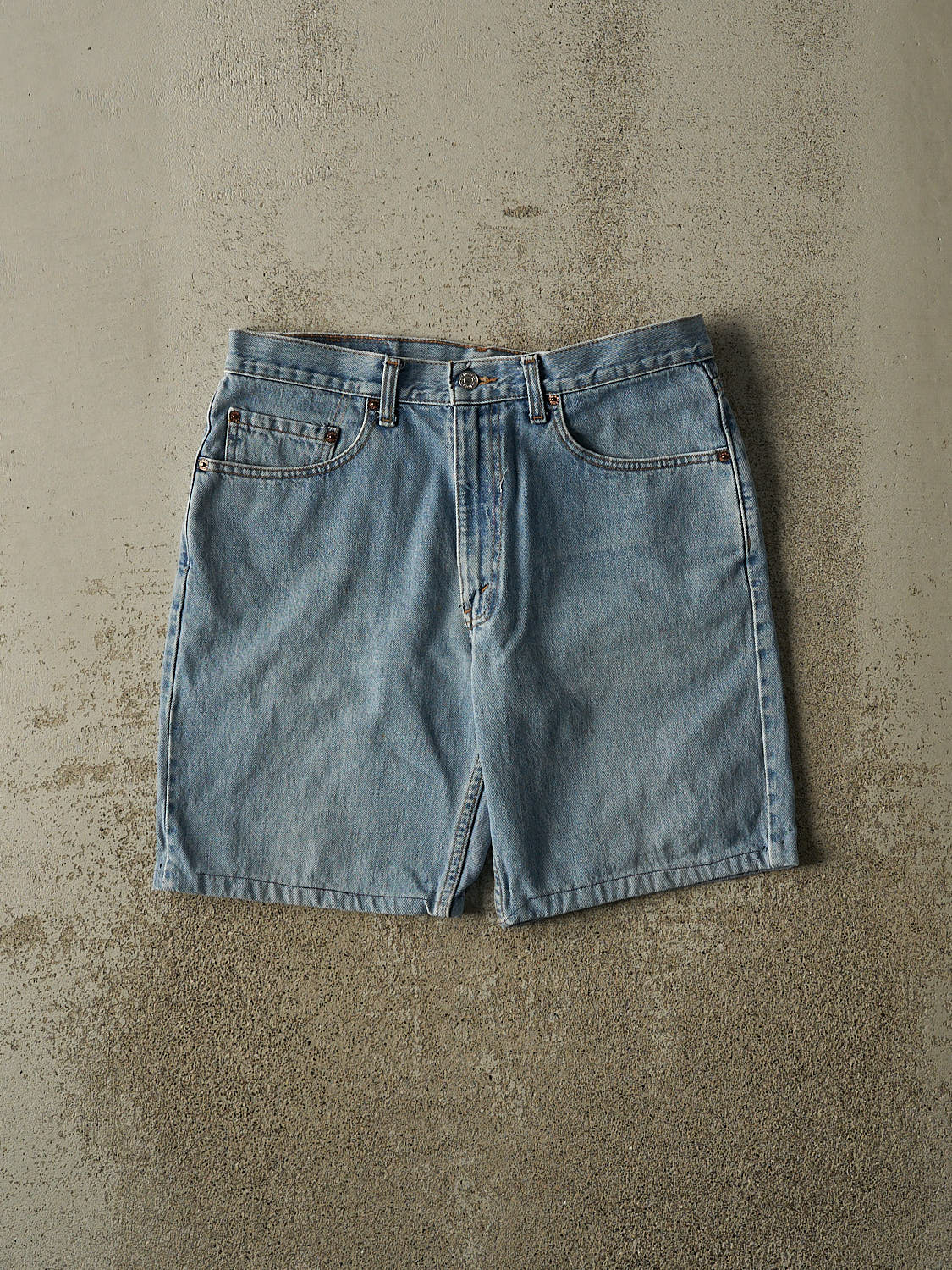 Vintage 90s Light Wash Levi's 550 Jorts (33x8)