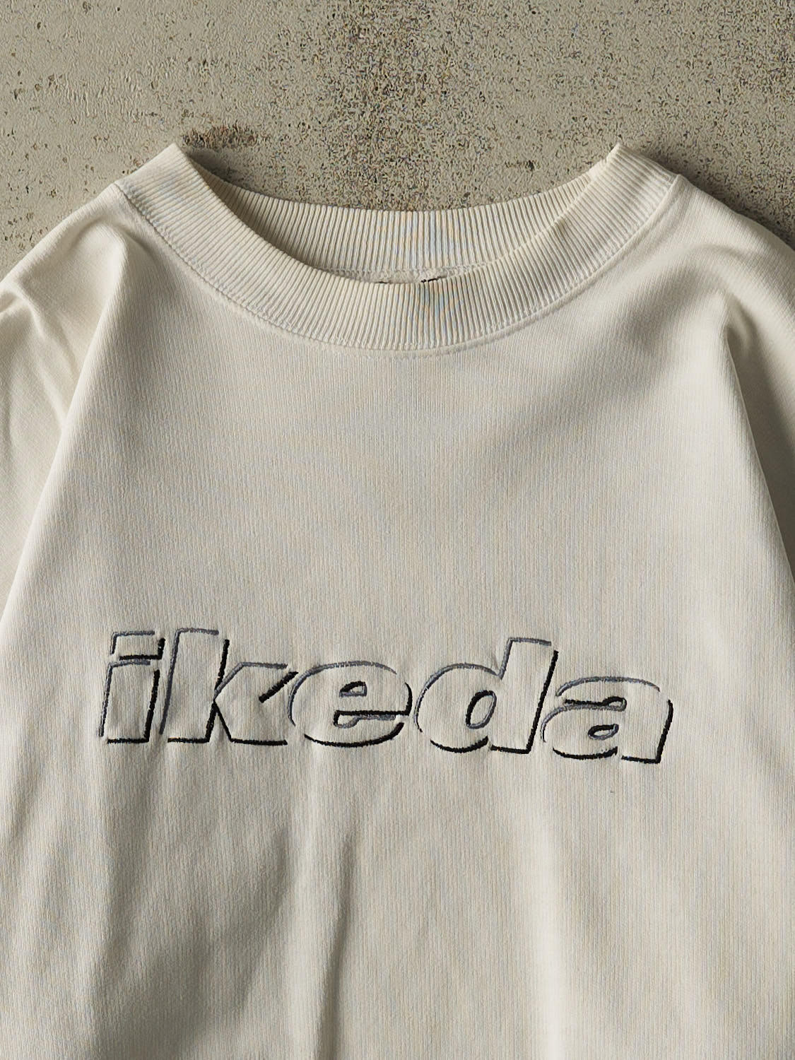 Vintage 90s White Ikeda Embroidered Crewneck (L)