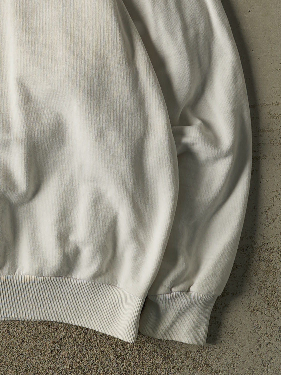 Vintage 90s White Ikeda Embroidered Crewneck (L)