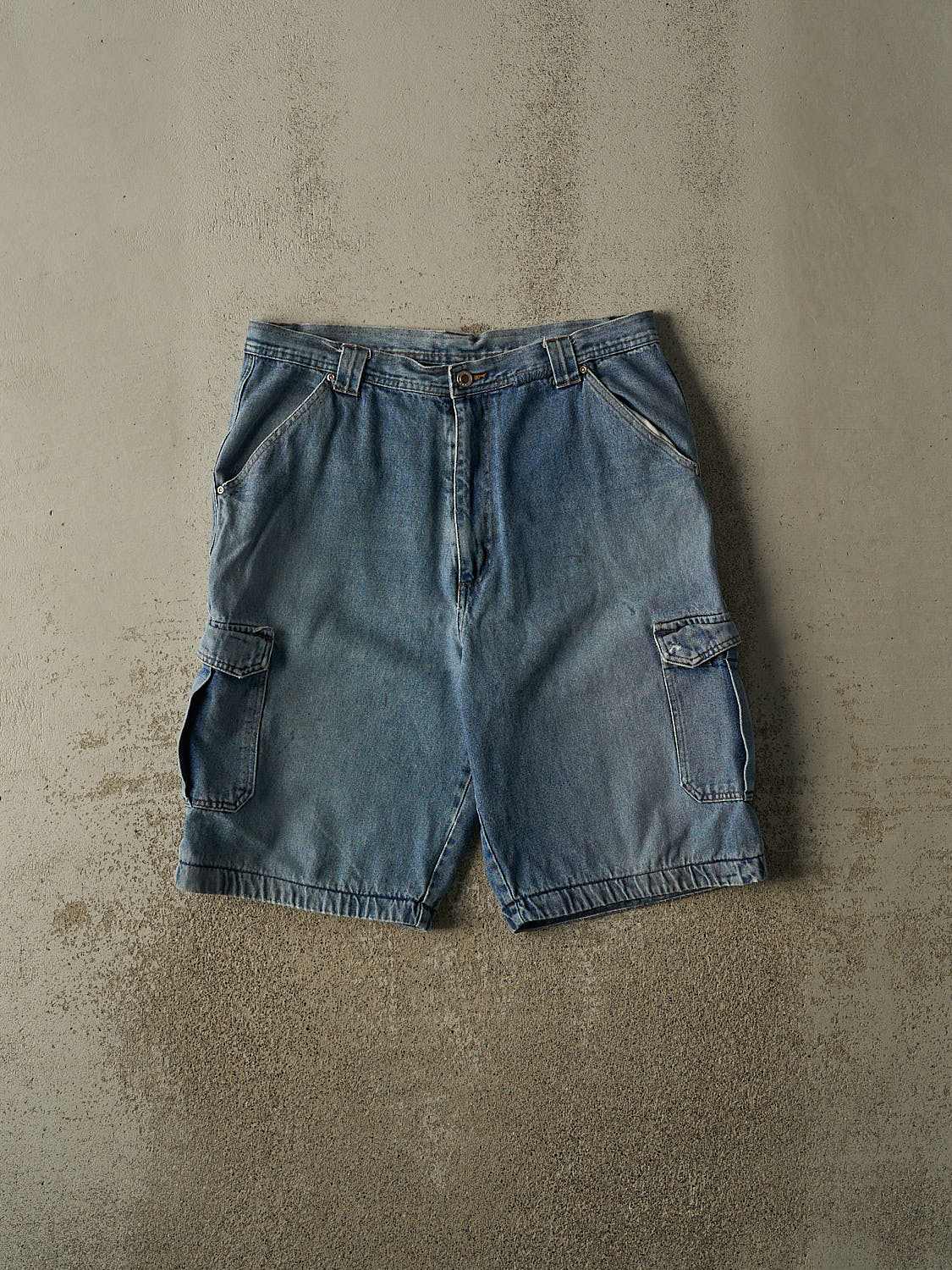 Vintage 90s Light Wash London Blues Cargo Jorts (35x11.5)
