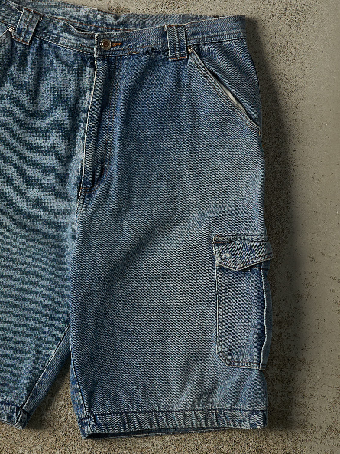 Vintage 90s Light Wash London Blues Cargo Jorts (35x11.5)