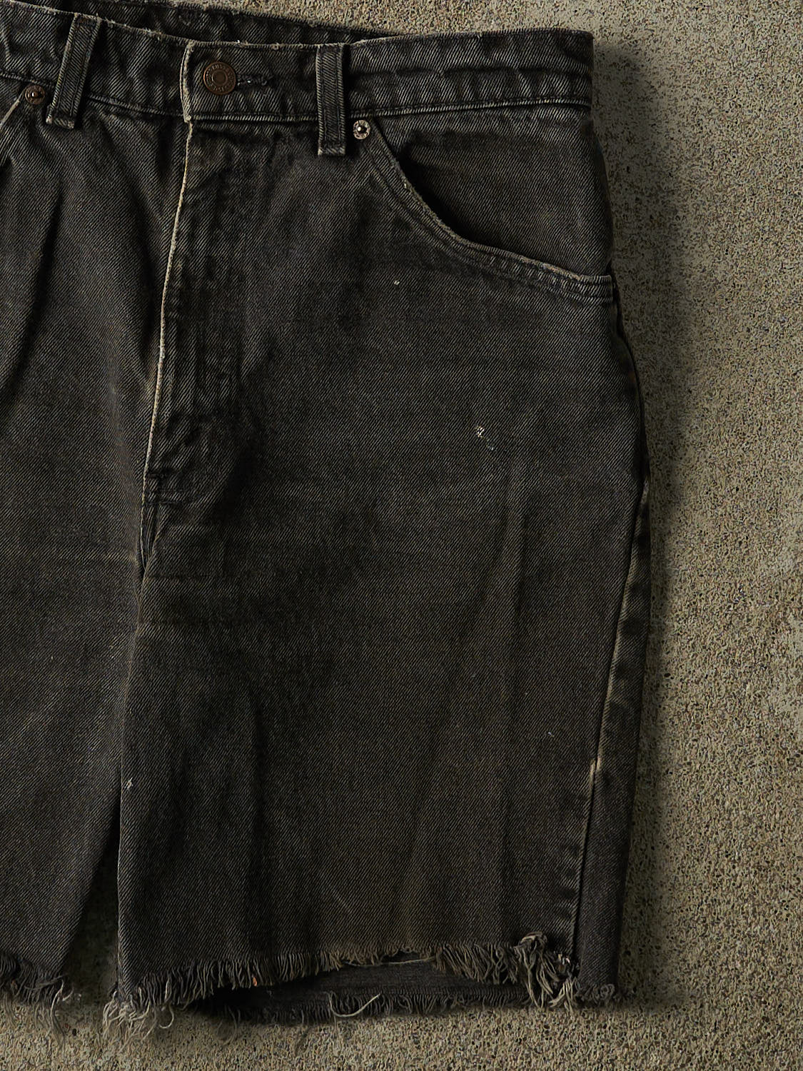 Vintage 90s Faded Black Levi's Orange Tab Denim Shorts (32x8.5)