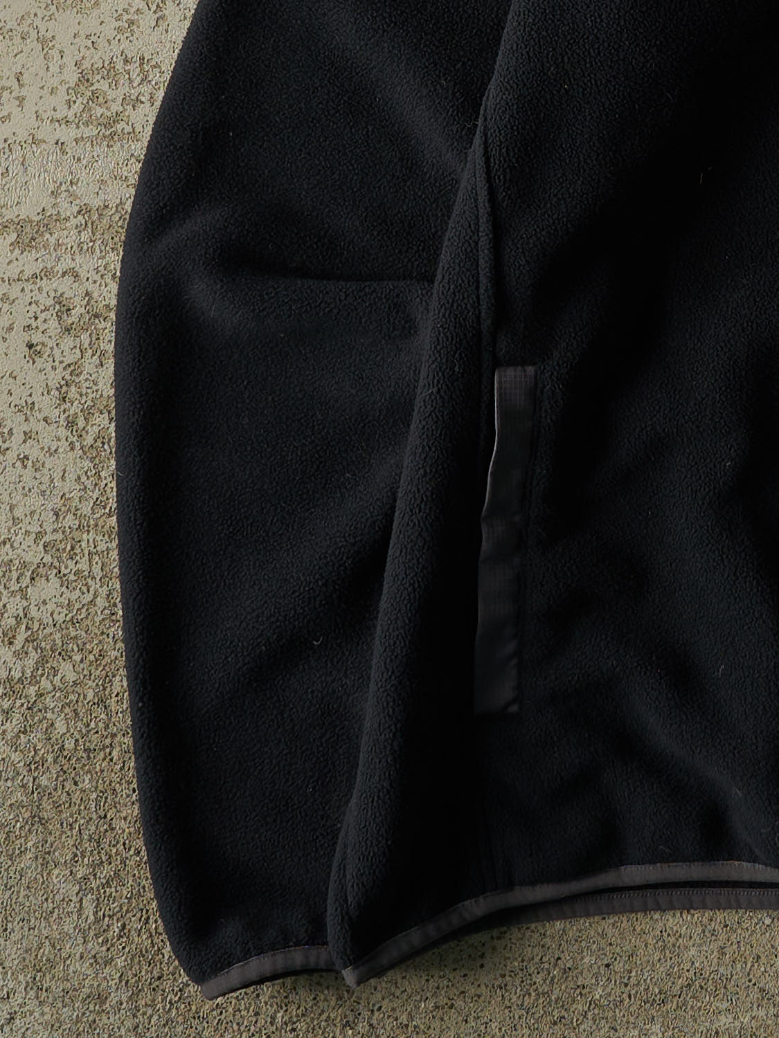 Vintage Y2K Black Oakley Quarter Zip Fleece (M)