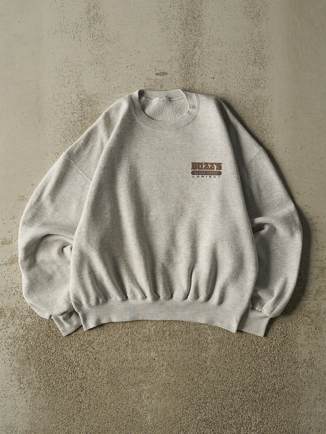 Vintage 90s Grey Buzz's Steakhouse Hawaii Crewneck (S/M)