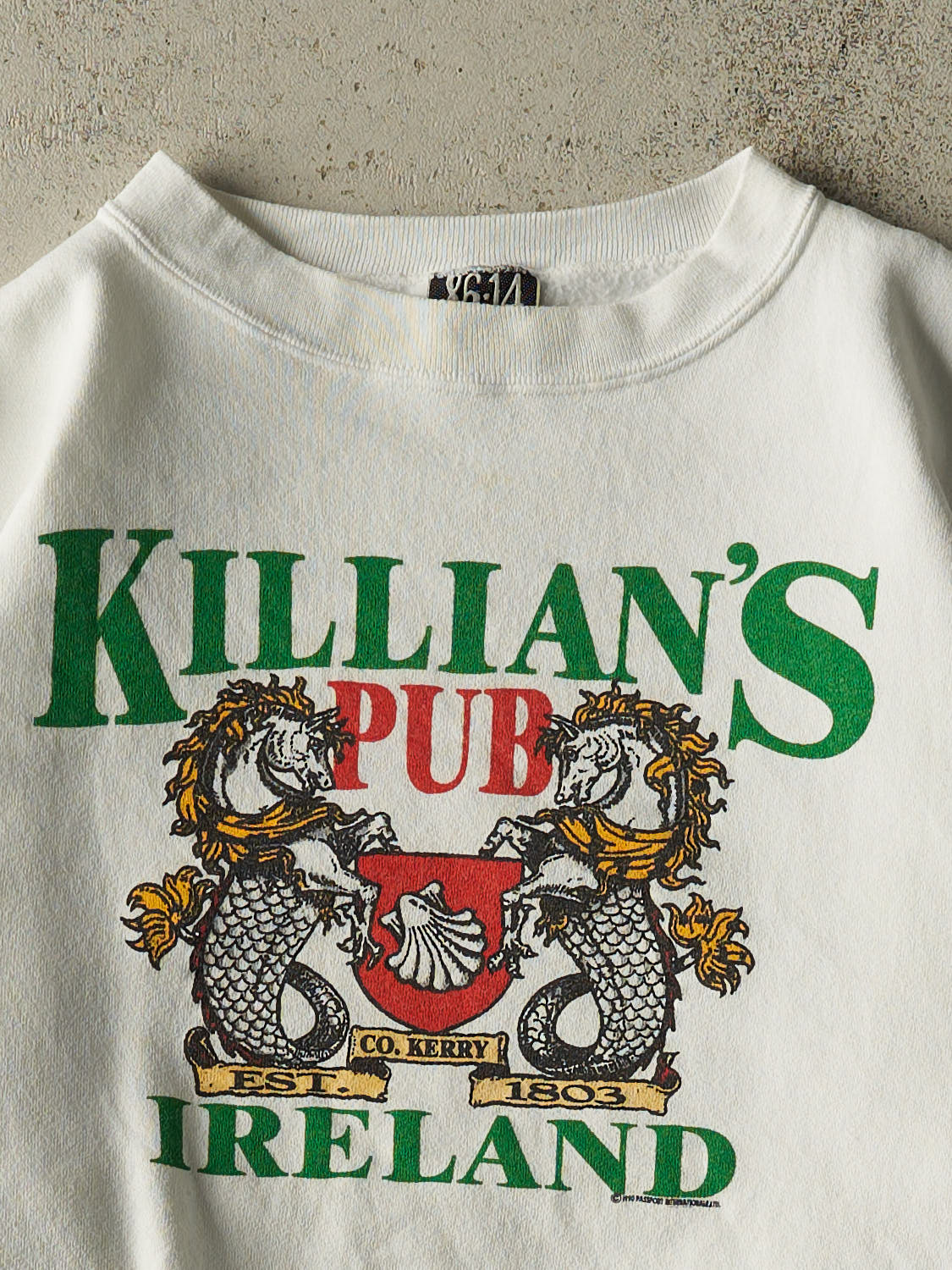 Vintage 90s White Killian's Pub Ireland Crewneck (M/L)