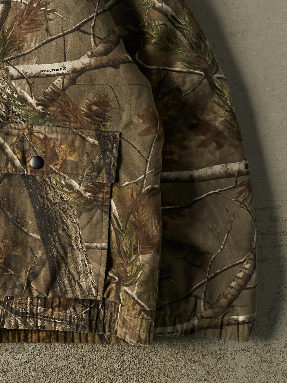 Vintage Y2K Camo Realtree x Russell Athletic Hooded Work Jacket (L)