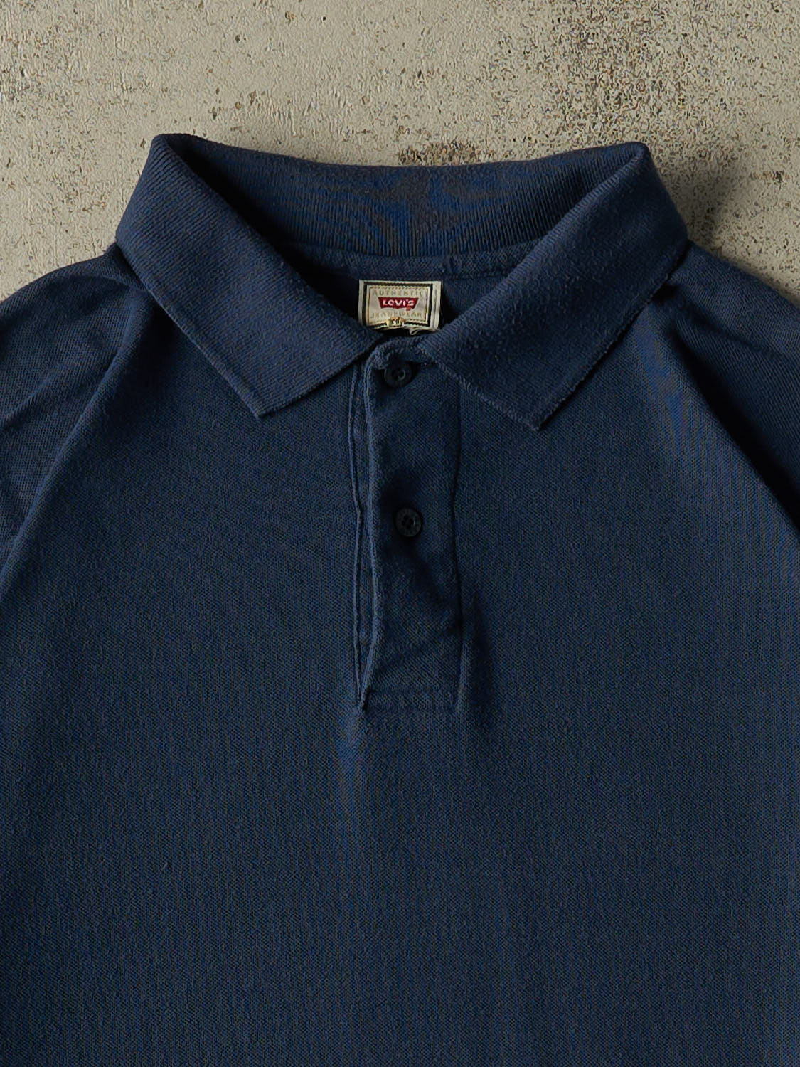 Vintage 90s Navy Blue Levi's Quarter Button Tee (XL)