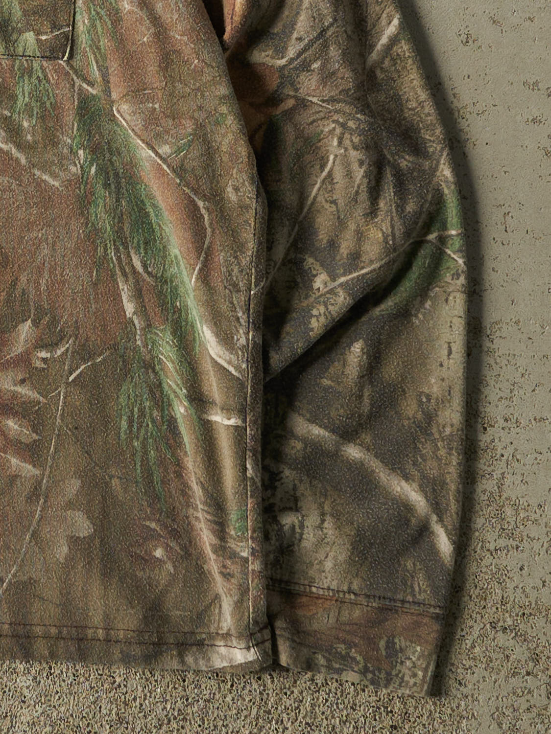 Vintage Y2K Camo Pocket Long Sleeve (M/L)