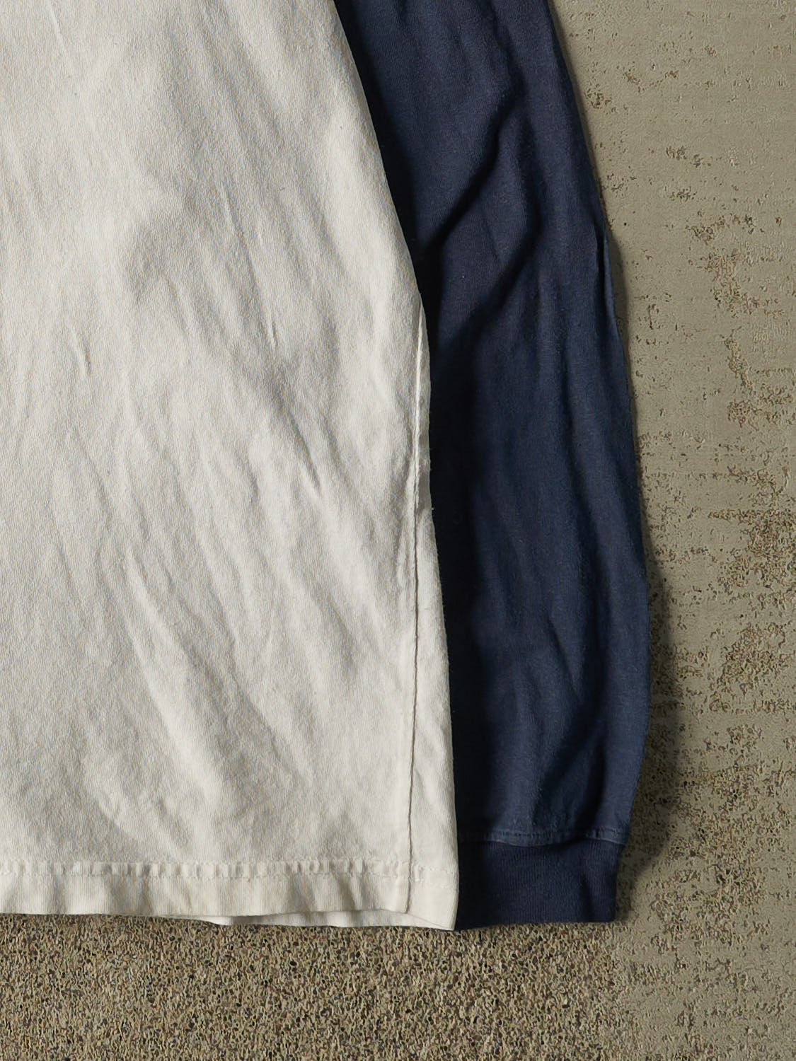 Vintage Y2K White Reebok Raglan Long Sleeve (XL/XXL)