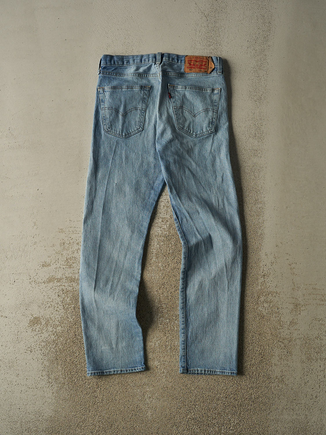 Vintage Y2K Light Wash Levi's 501 Jeans (32x31.5)