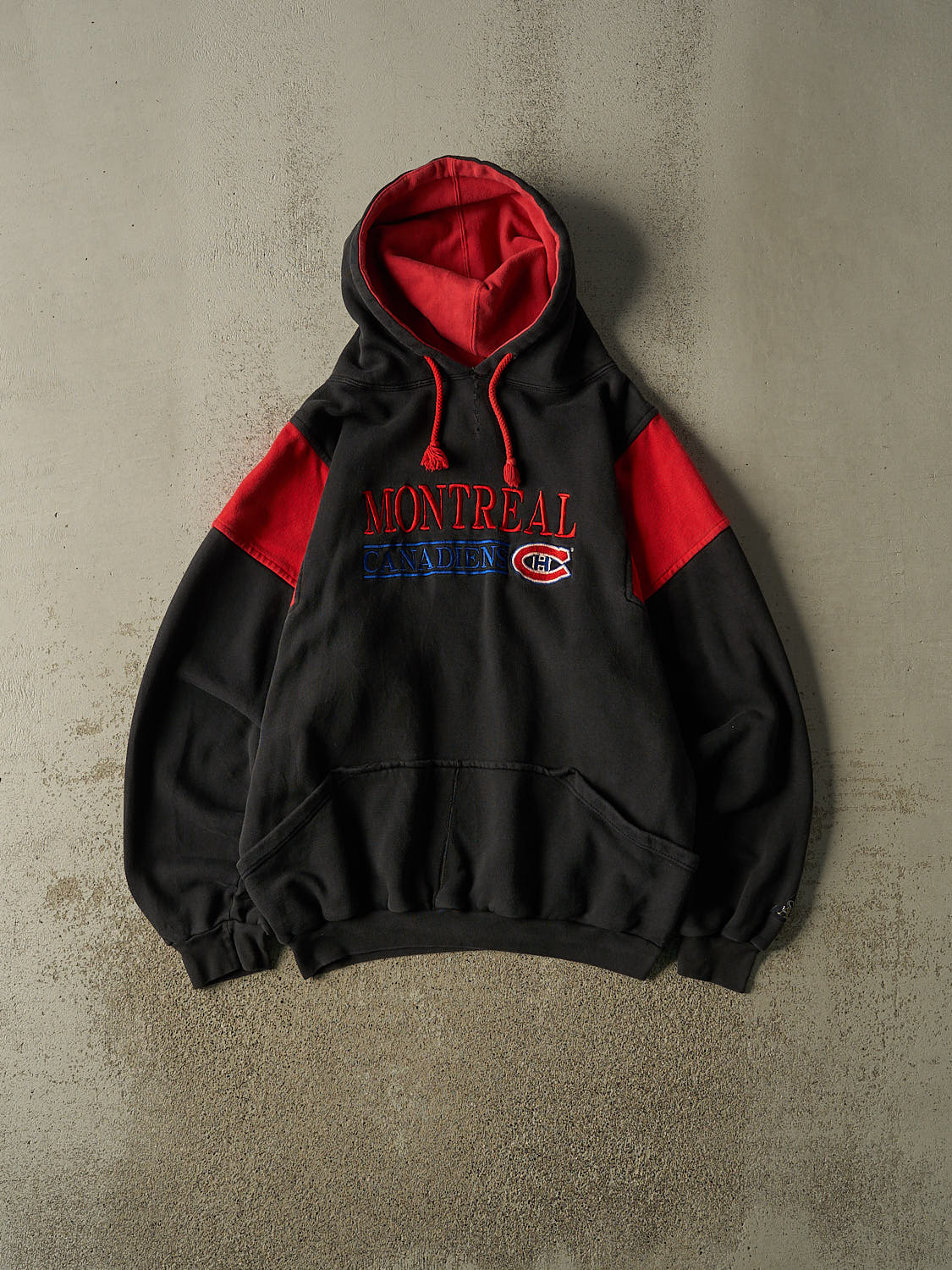 Vintage 90s Black Montreal Canadiens Embroidered Hoodie (XL)