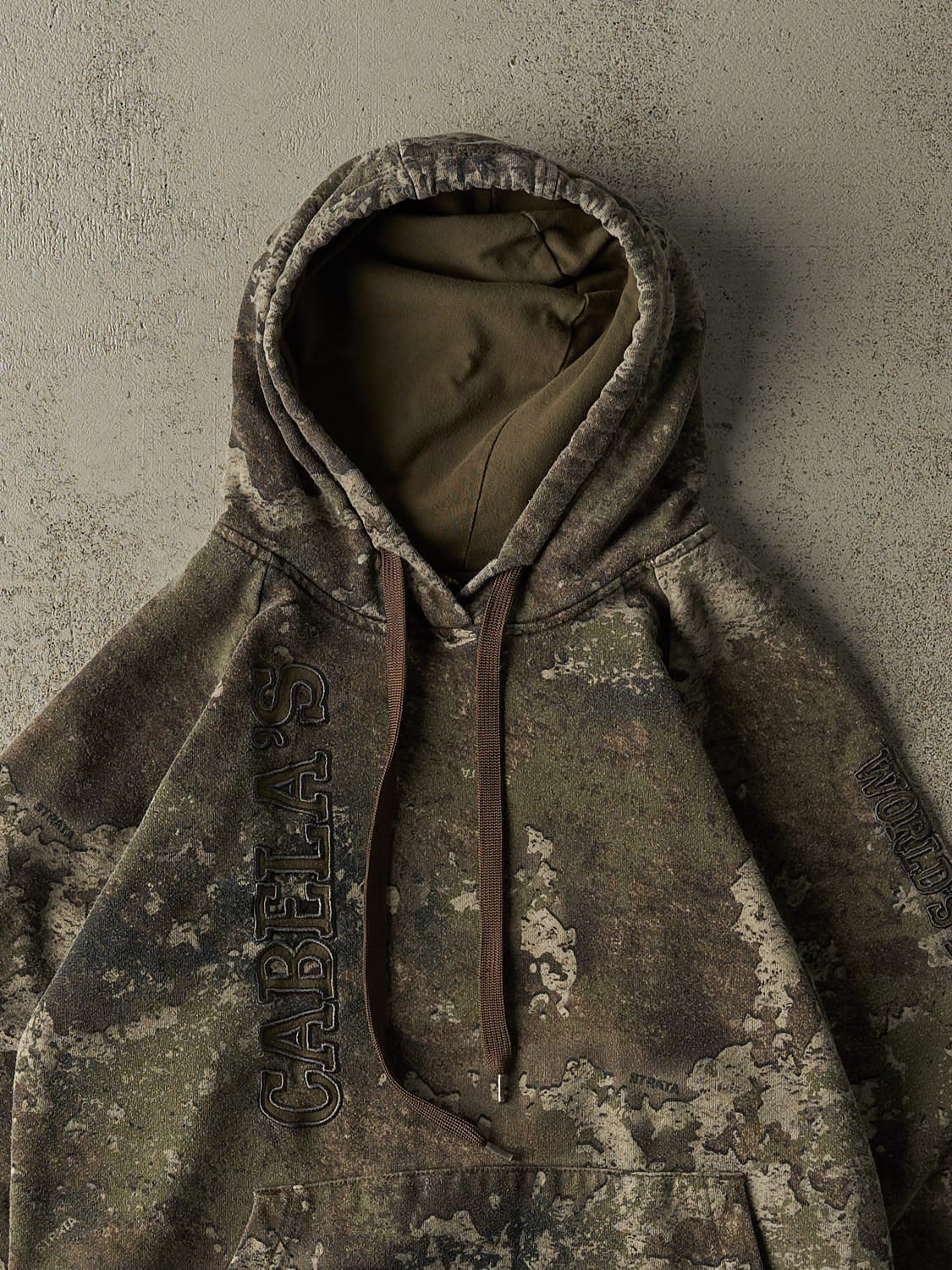 Vintage Y2K Camo Cabela's Embroidered Hoodie (XS/S)