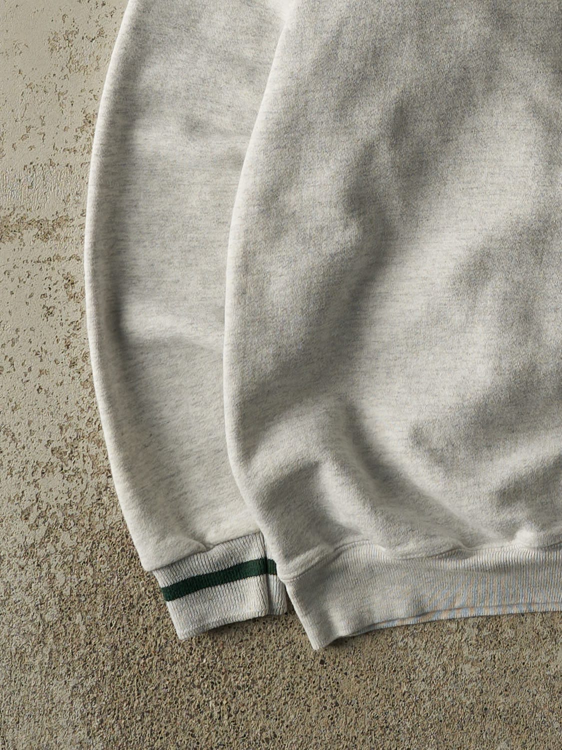 Vintage 90s Heather Grey Michigan State University Embroidered Quarter Button Sweatshirt (XL)