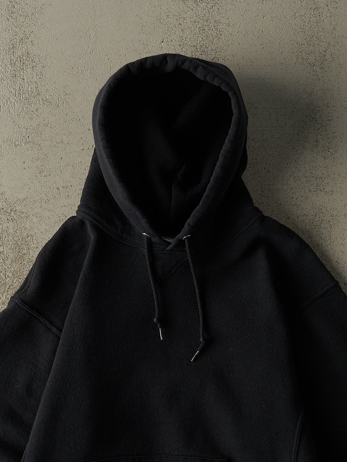 Vintage Y2K Black Russell Athletic Blank Hoodie (S/M)
