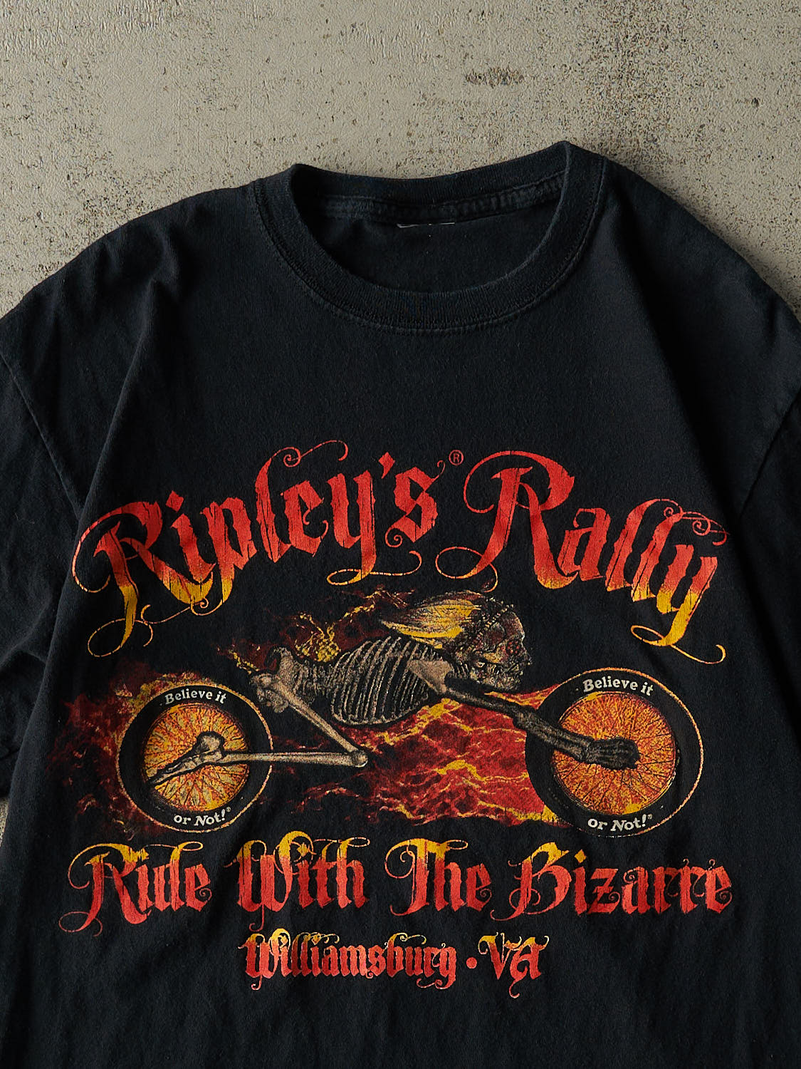 Vintage Y2K Black Ripley's Bike Rally Tee (S/M)