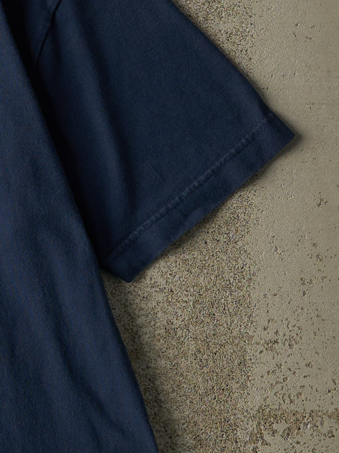 Vintage 90s Navy Blue Blank Tee (S/M)