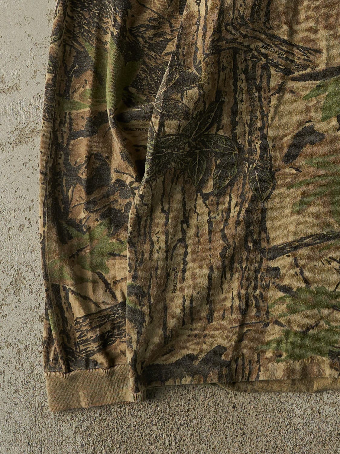 Vintage 90s Camo Realtree x Cabela's Pocket Long Sleeve (L/XL)