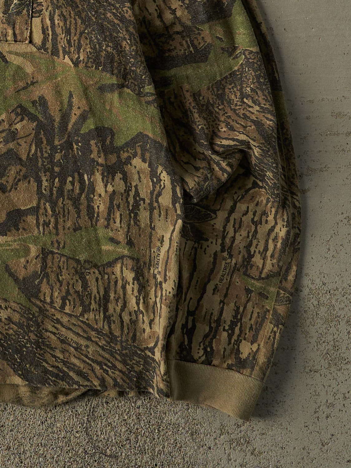 Vintage 90s Camo Realtree x Cabela's Pocket Long Sleeve (L/XL)