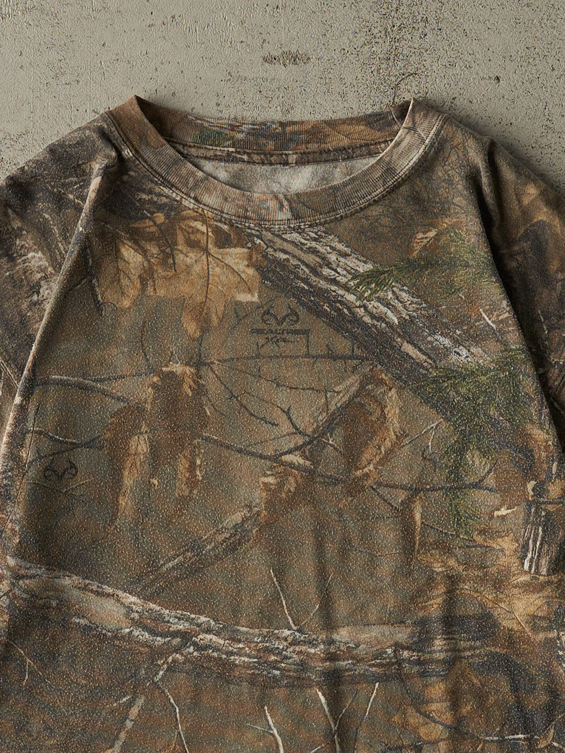 Vintage Y2K Camo Realtree x Cabela's Tee (M/L)