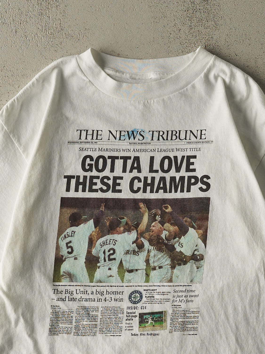 Vintage 97' White Seattle Mariners AL West Champs Tee (L/XL)