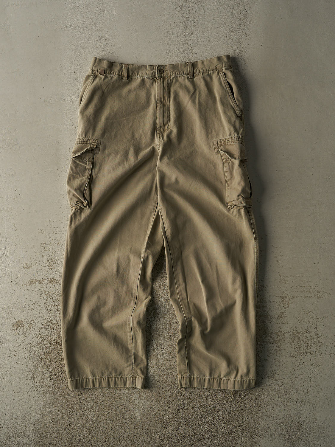 Vintage 90s Beige Gap Cargo  Pants (36x30.5)