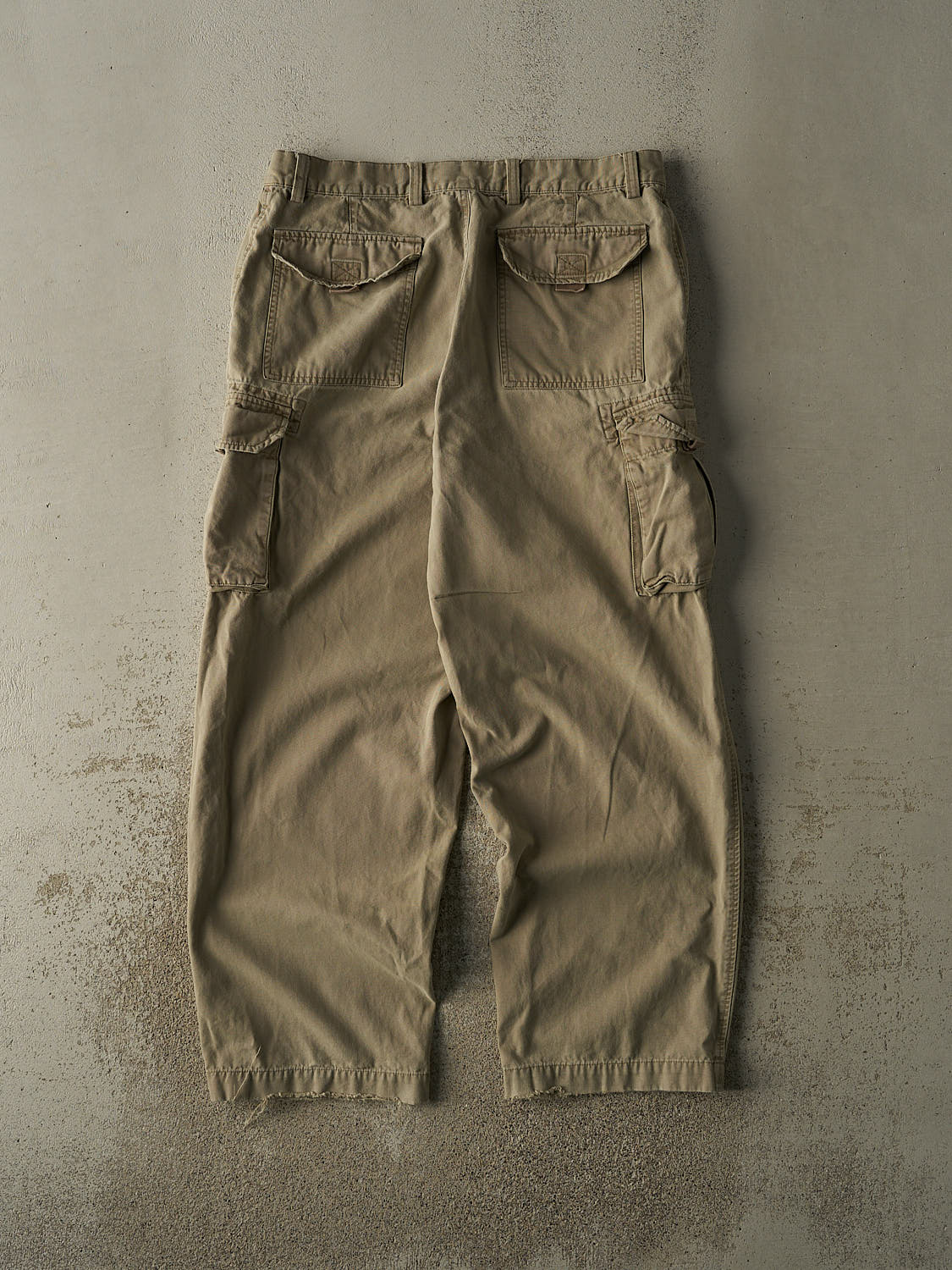 Vintage 90s Beige Gap Cargo  Pants (36x30.5)