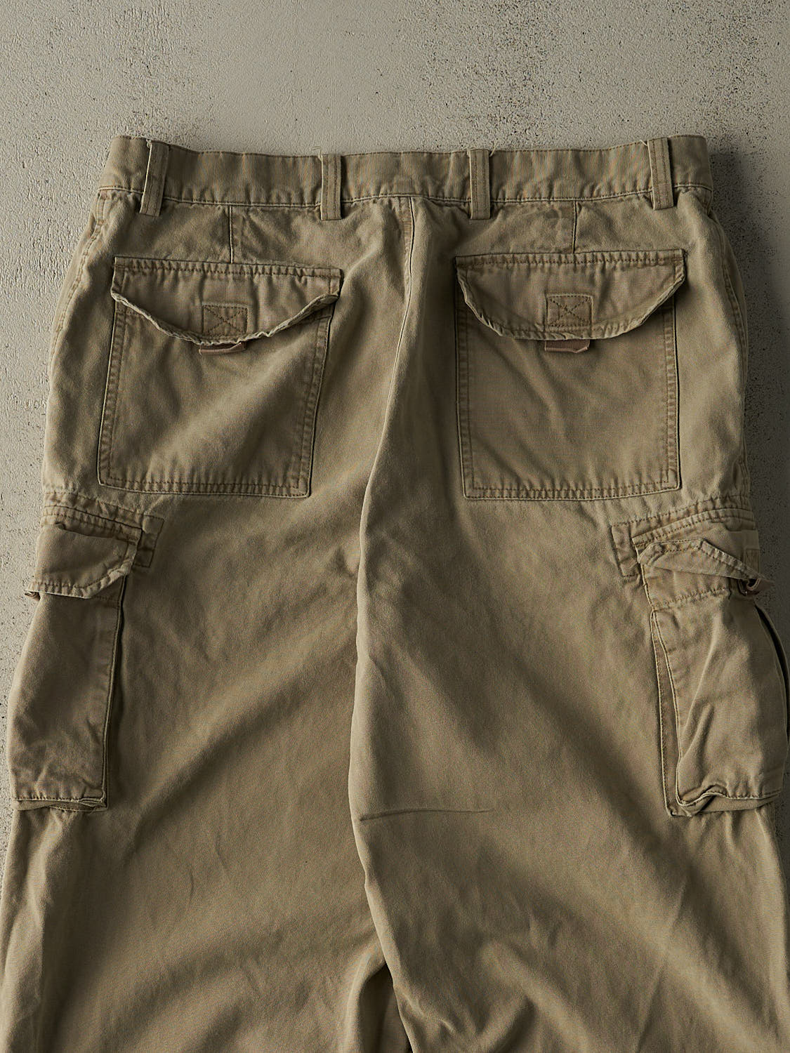 Vintage 90s Beige Gap Cargo  Pants (36x30.5)