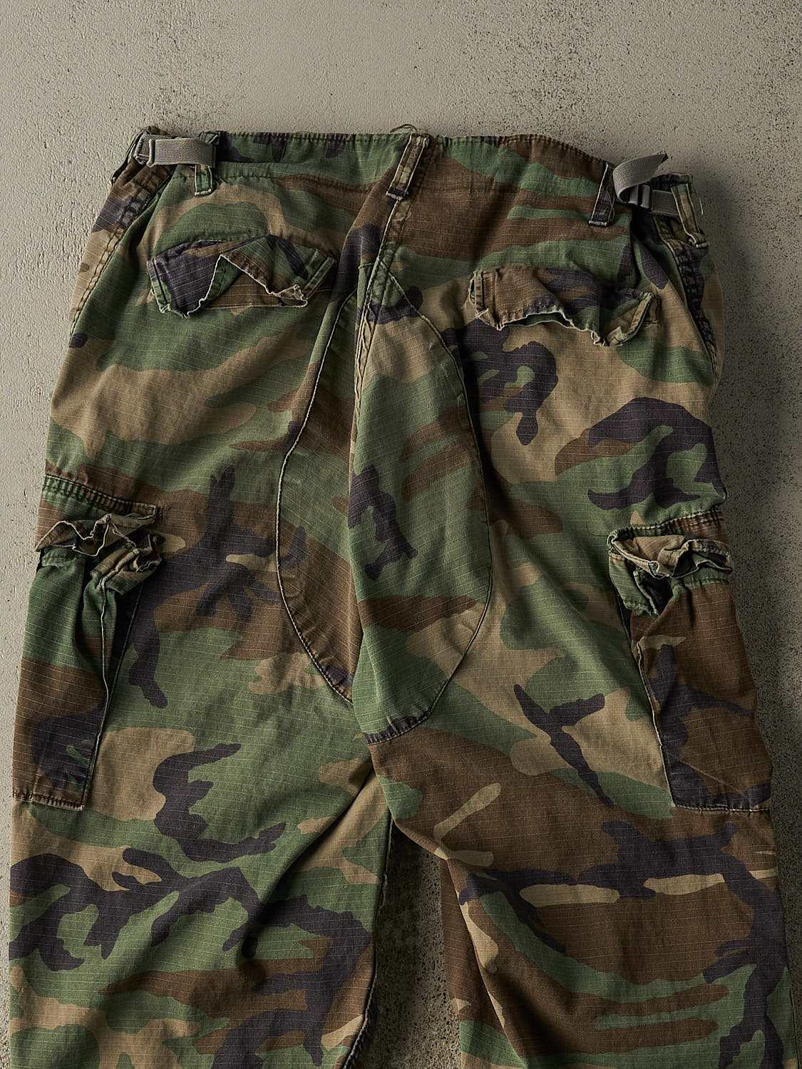 Vintage 90s Camo Woodland Camo Pants (33x32)