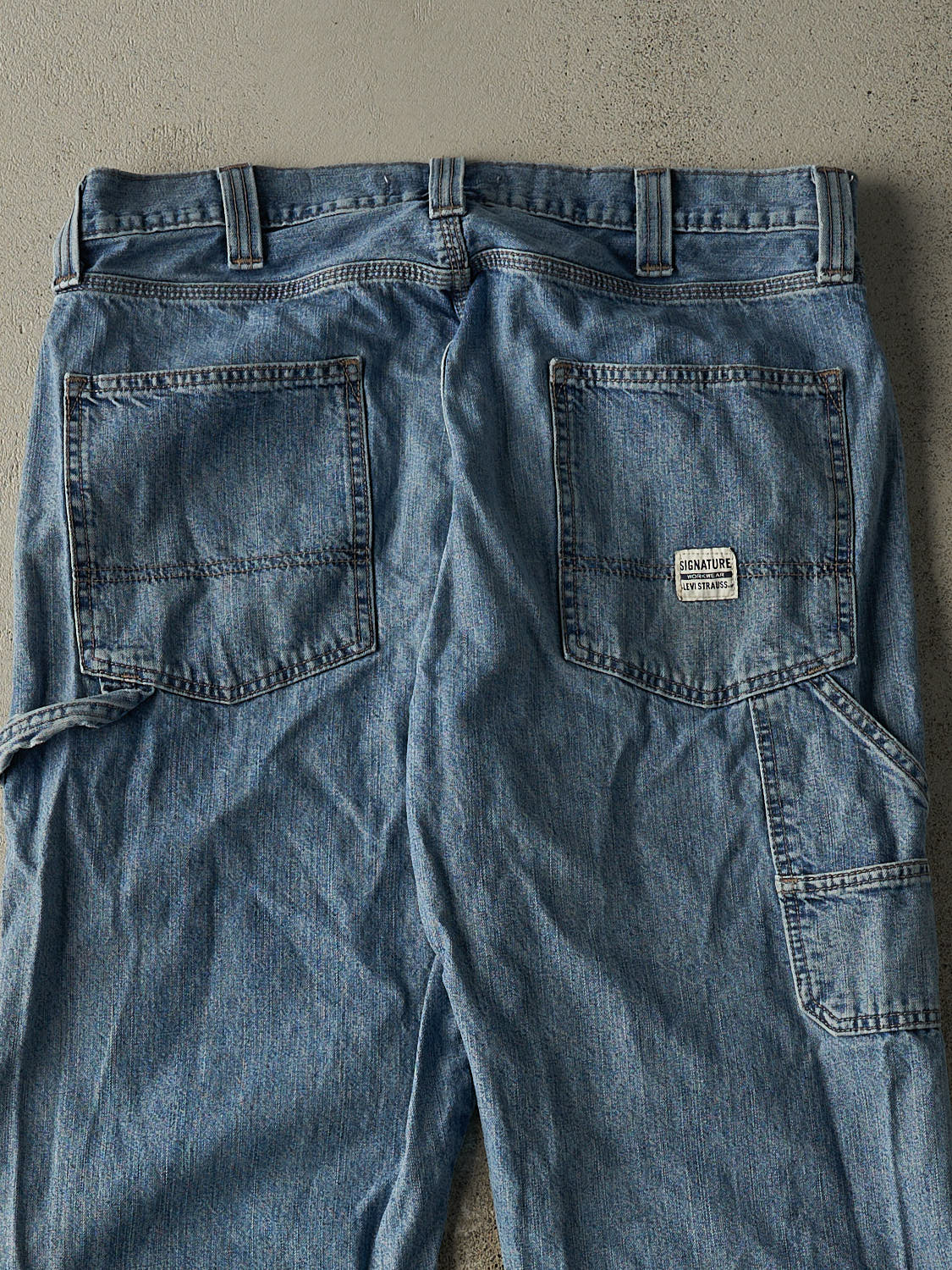 Vintage 90s Mid Wash Levi's Carpenter Jeans (35x30)