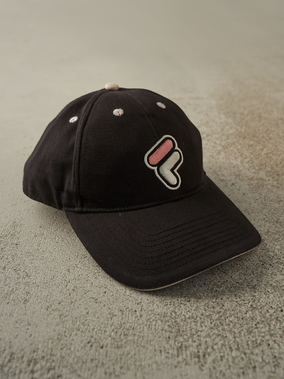 Vintage Y2K Black Fila Embroidered Velcro Hat (O/S)