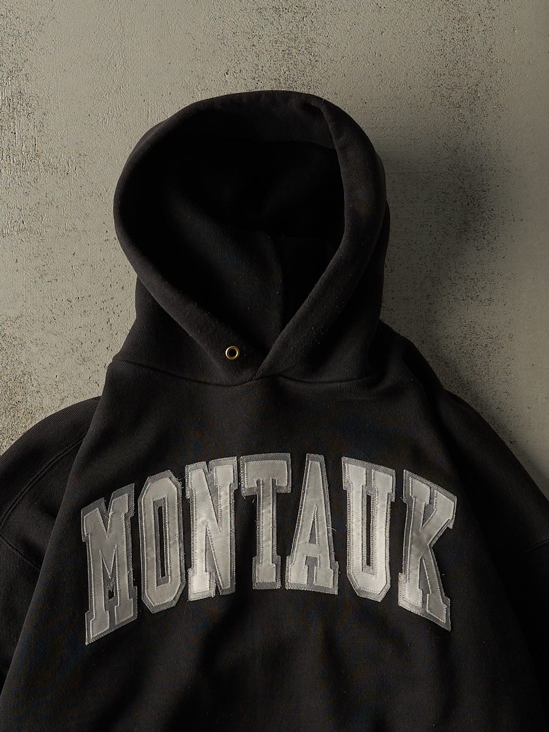 Vintage 90s Black Discus Athletic Montauk Embroidered Boxy Hoodie (L)