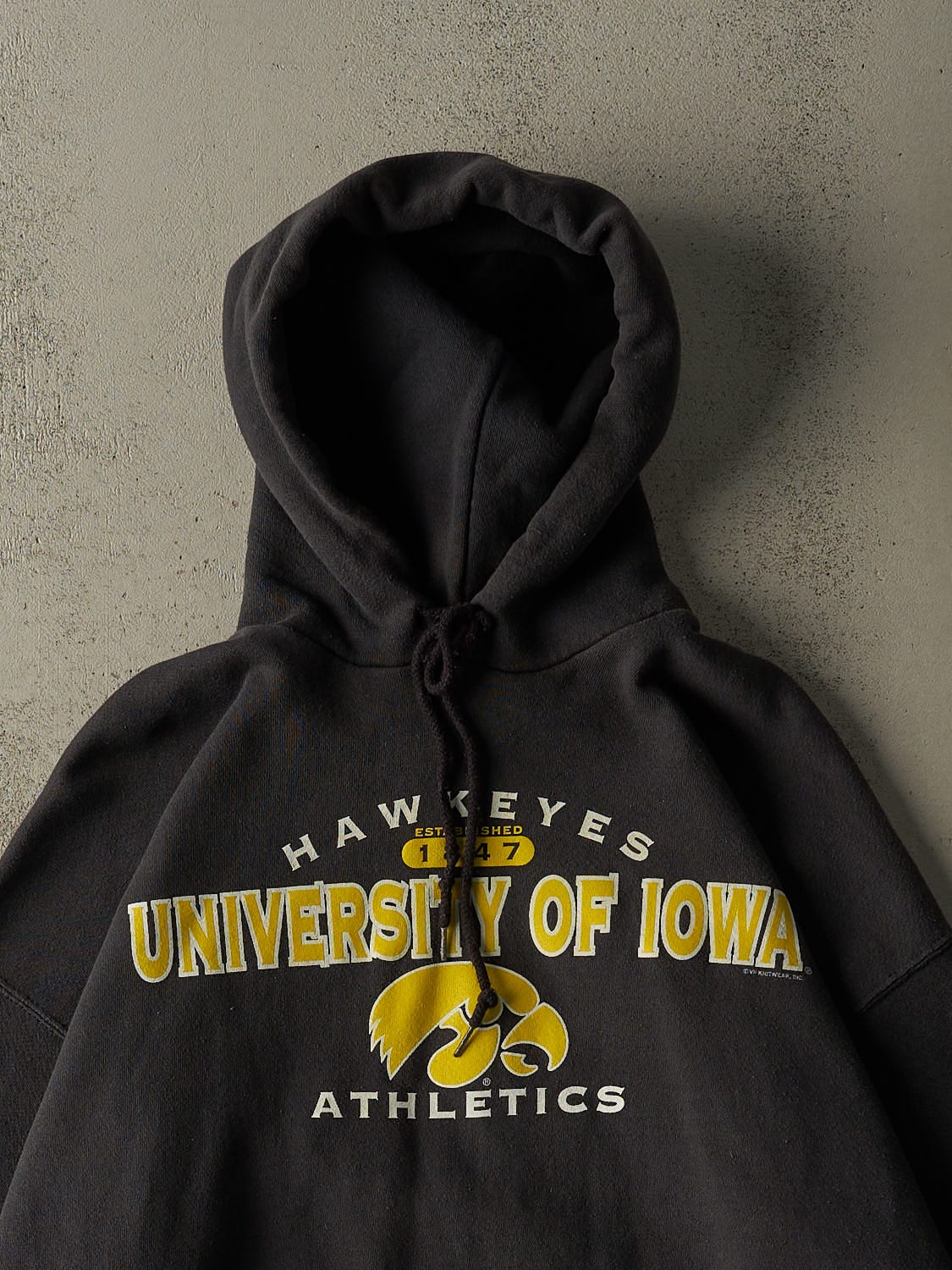 Vintage 90s Faded Black University of Iowa Hawkeyes Hoodie (XL)