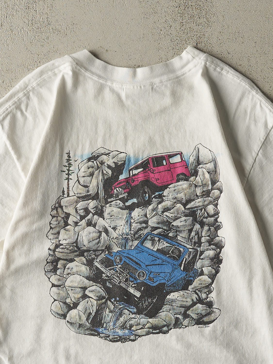 Vintage 00' White Jeep Tee (M/L)