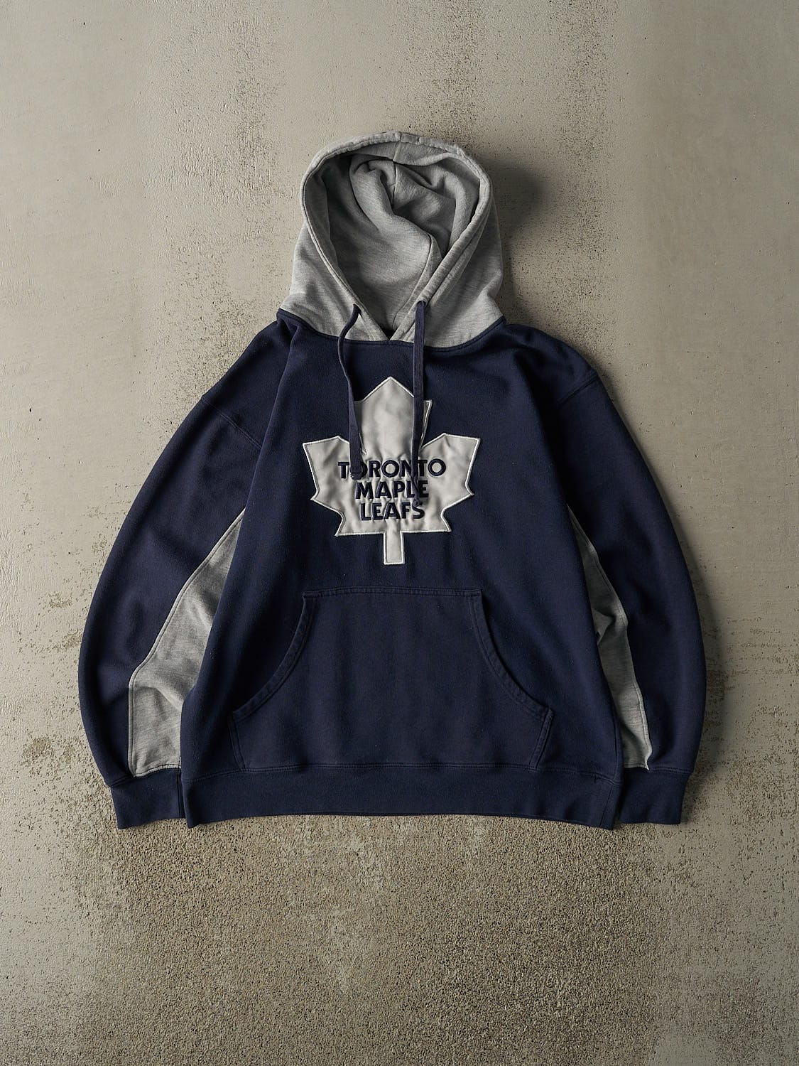 Vintage Y2K Navy Blue Toronto Maple Leafs Hoodie (M)