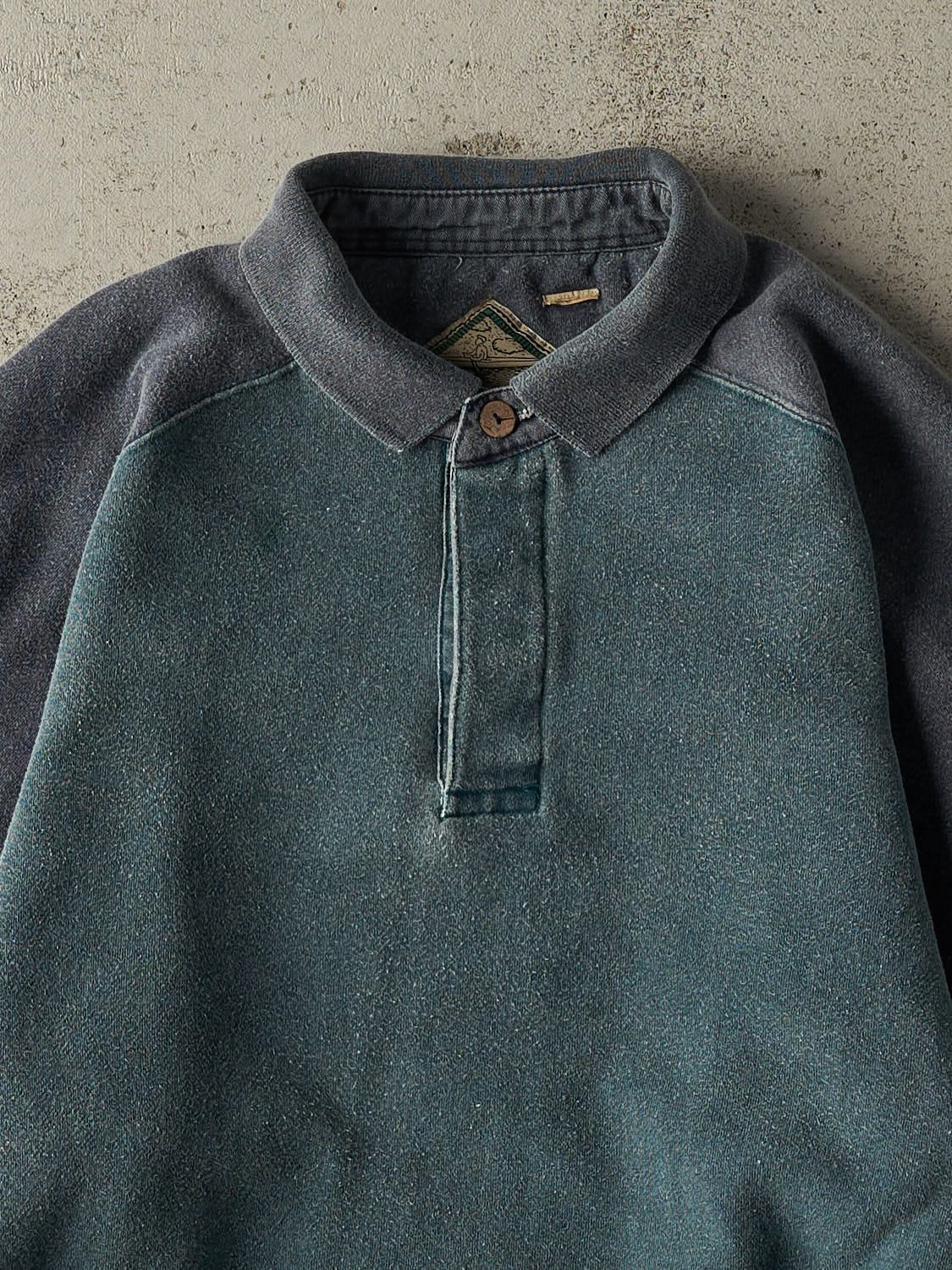 Vintage 90s Washed Green & Navy Quarter Button Sweatshirt (M/L)