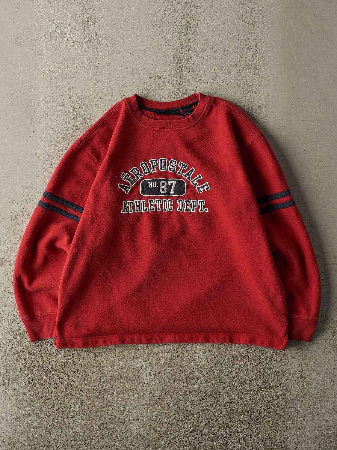 Vintage Y2K Red Aeropostale Lightweight Crewneck (M)