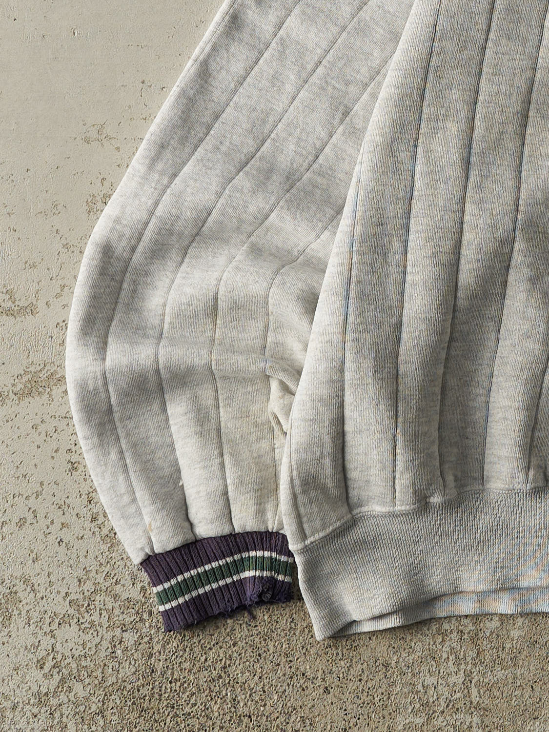 Vintage 80s Heather Grey Nestle Embroidered Ribbed Crewneck (M)