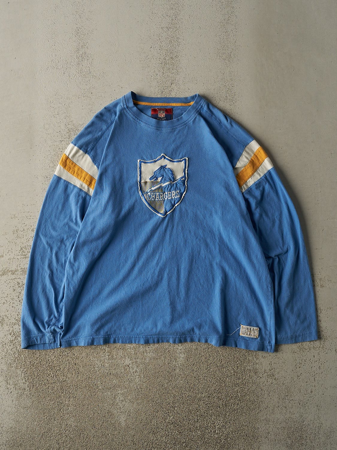 Vintage Y2K Blue San Diego Chargers Long Sleeve (L/XL)