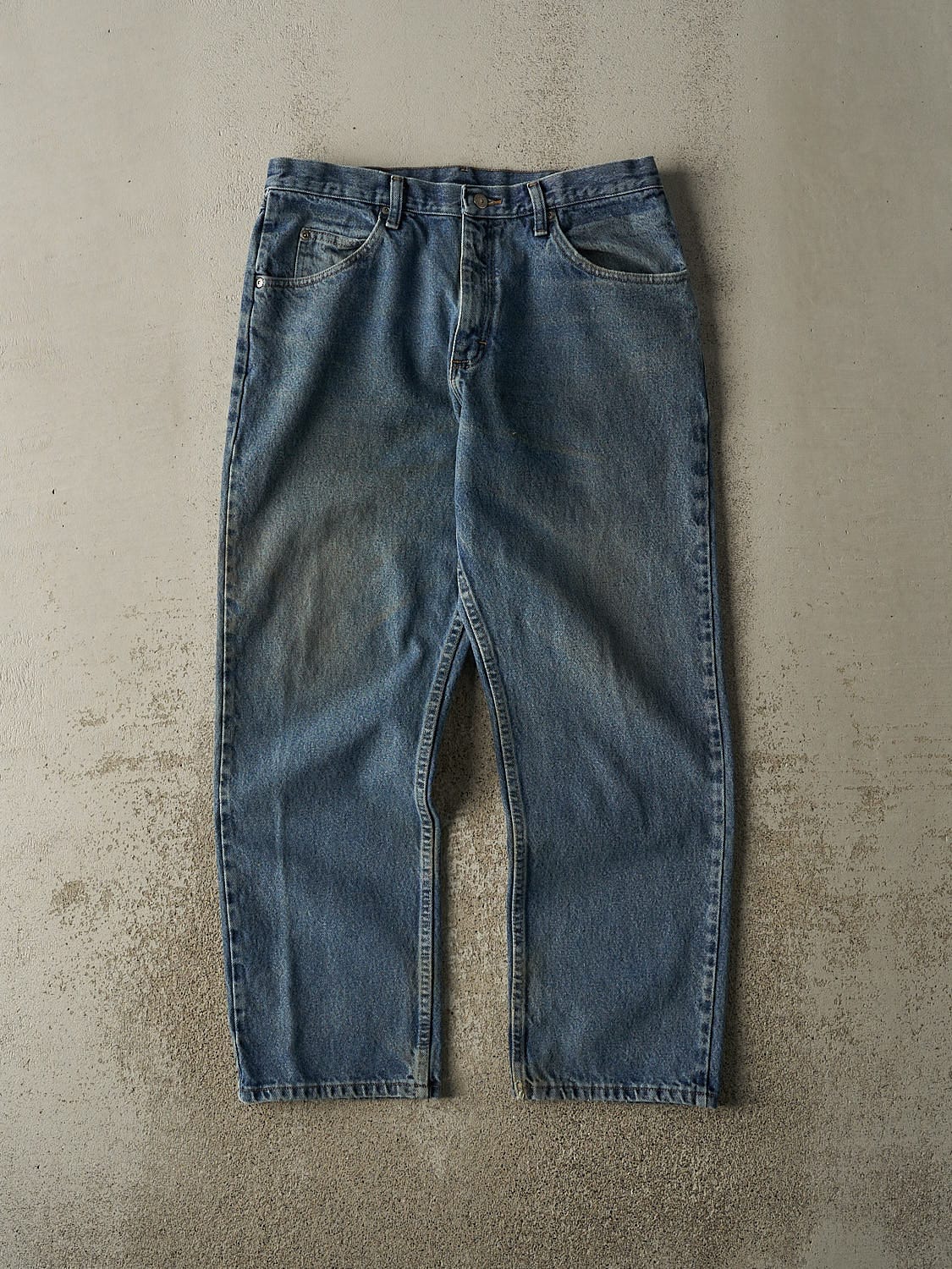 Vintage Y2K Dark Wash Wrangler Jeans (33x29.5)