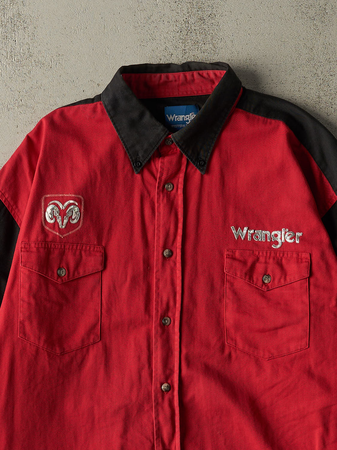 Vintage Y2K Red & Black Wrangler x Dodge Rodeo Button Up Long Sleeve (XL/XXL)