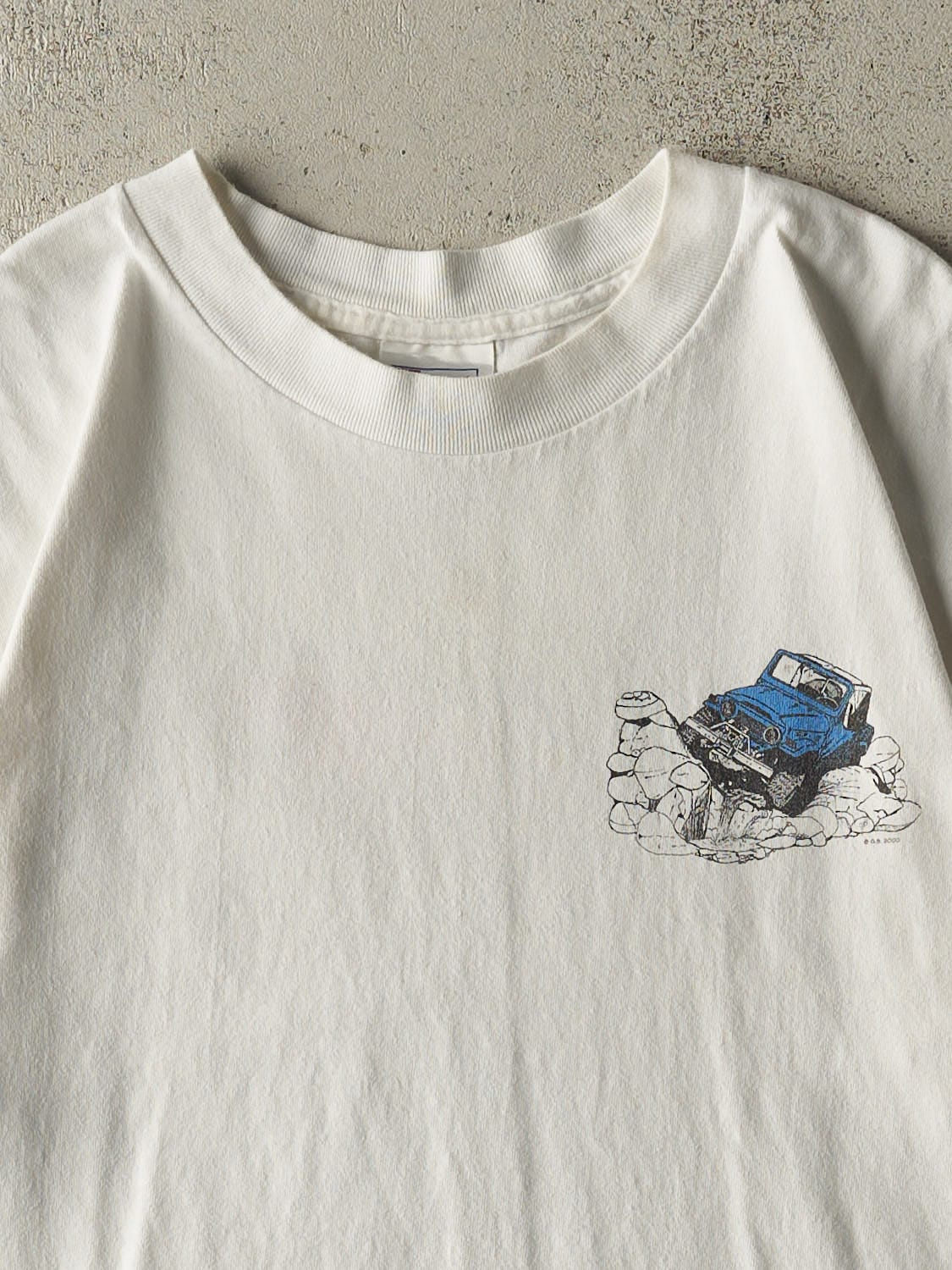 Vintage 00' White Jeep Tee (M/L)