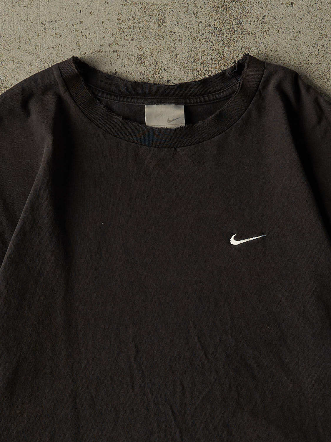Vintage Y2K Faded Black Nike Embroidered Swoosh Tee (L)