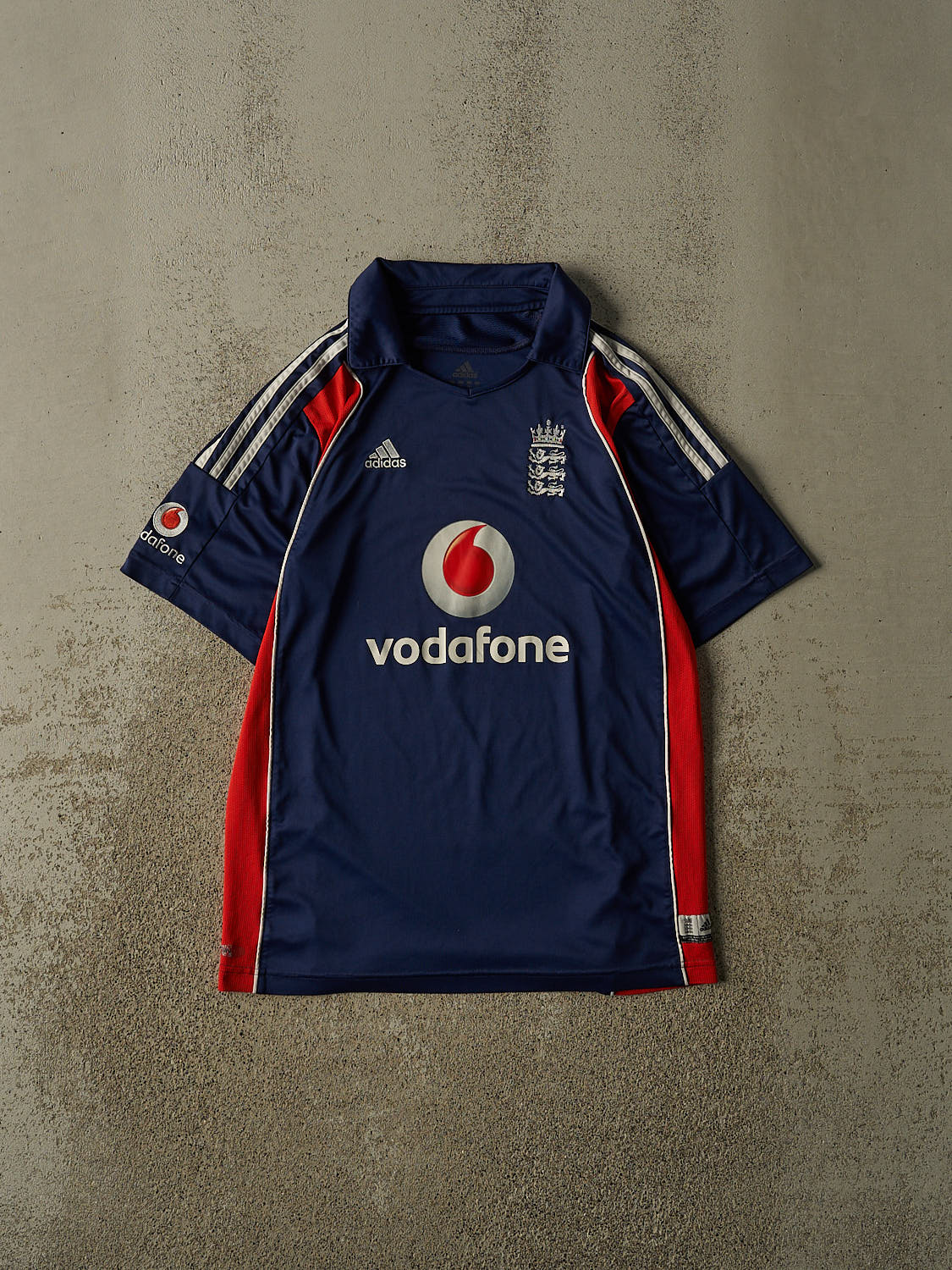 Vintage Y2K Navy Blue England Cricket Jersey (S/M)