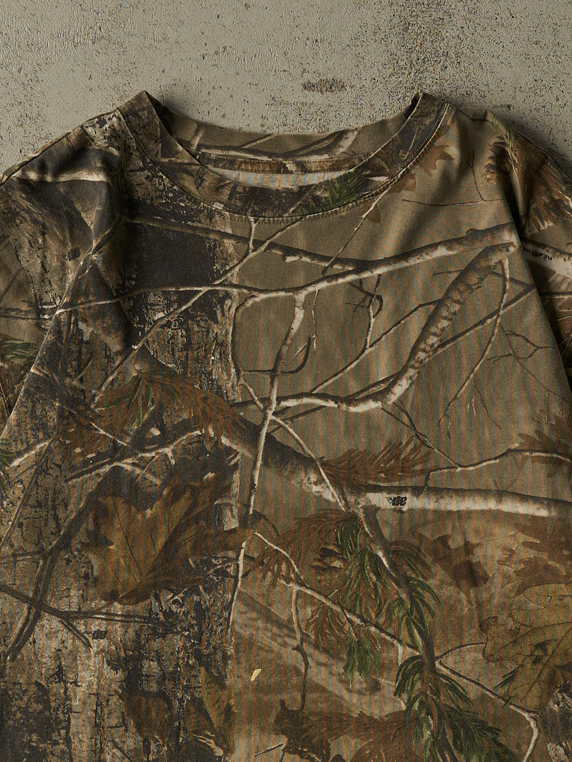 Vintage Y2K Camo Realtree Tee (L/XL)