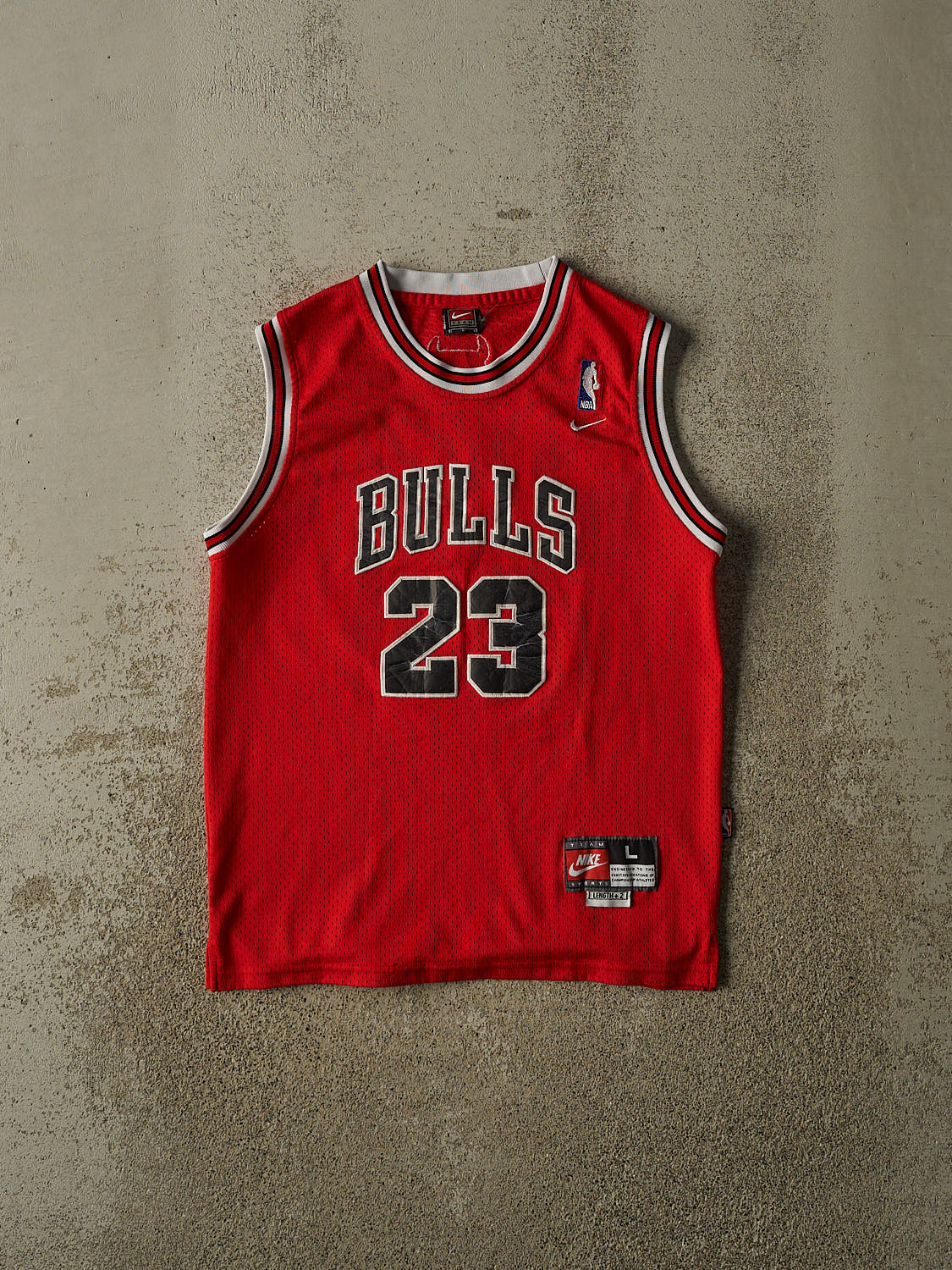 Vintage 90s Red Nike Chicago Bulls #23 Michael Jordan Stitched Jersey (S)