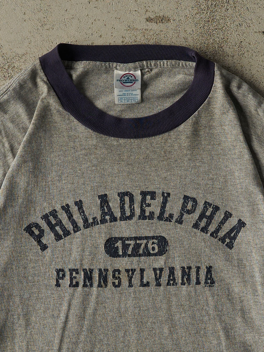 Vintage Y2K Grey Philadelphia Ringer Tee (L/XL)